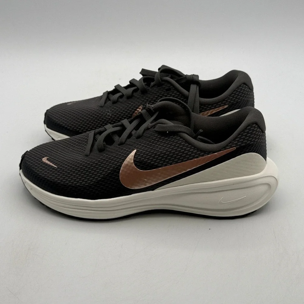 Nike Revolution 8 Shoes Women Size 6.5 Ash Red Bronze Running HJ8485-200